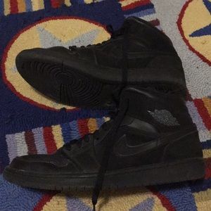 Jordan 1 mid sz11 (black)